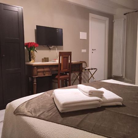 Supriani Luxury B&B アックアヴィーヴァ・デッレ・フォンティ エクステリア 写真
